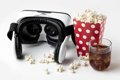 virtual-reality-headset-popcorn