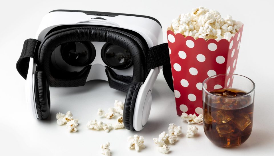 virtual-reality-headset-popcorn